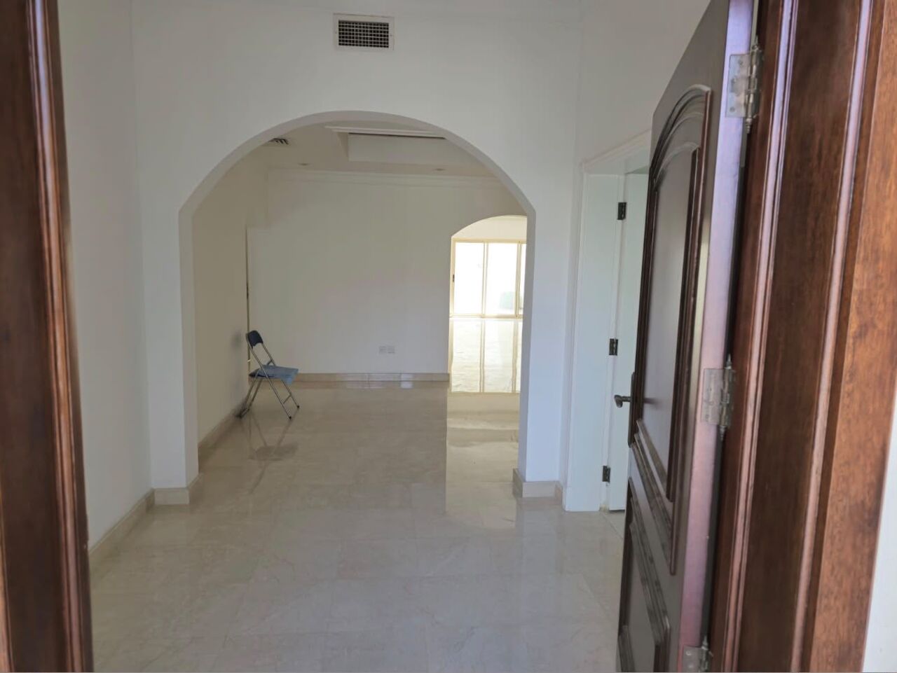 Mahooz, Villas, BHD 1200,  Semi-Furnished Private Villa With Swimming Pool For Rent In Mahooz