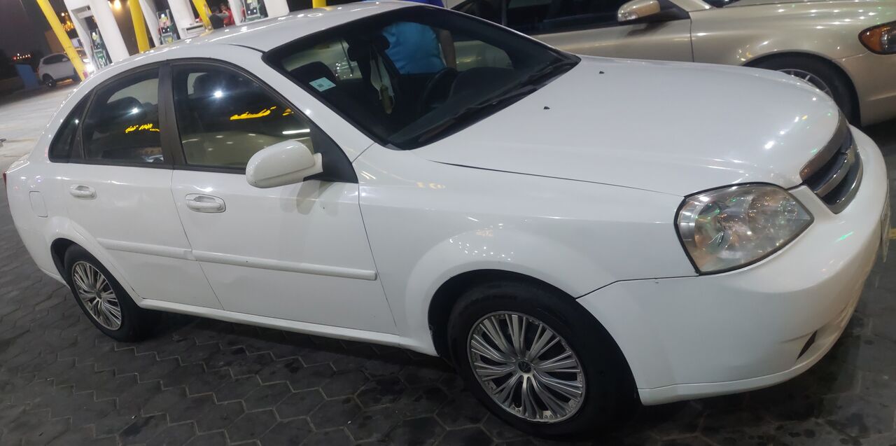 Jeddah, Vehicles, Cars & Trucks , SAR 5500,  Chevrolet Optra,  2011,  Automatic,  332600 KM,