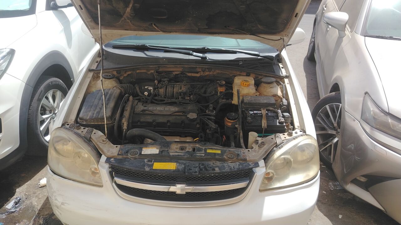 Jeddah, Vehicles, Cars & Trucks , SAR 5500,  Chevrolet Optra,  2011,  Automatic,  332600 KM,