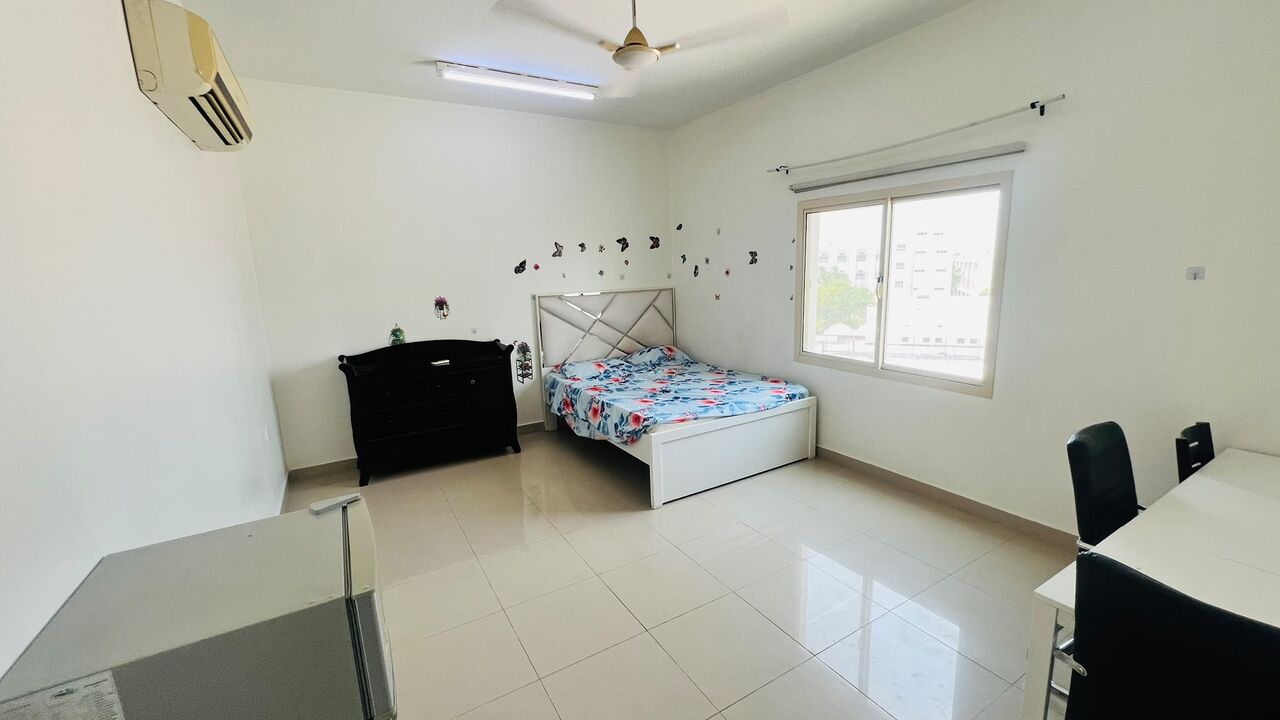 Janabiya, Apartments, Flats, Houses & Villas, BHD 160/month,  Furnished,  Studio,  Apartment For Rent In Janabiyah | Semi-Closed Kitchen
