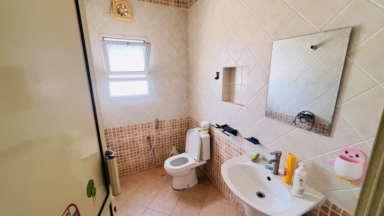 Janabiya, Apartments, Flats, Houses & Villas, BHD 160/month,  Furnished,  Studio,  Apartment For Rent In Janabiyah | Semi-Closed Kitchen