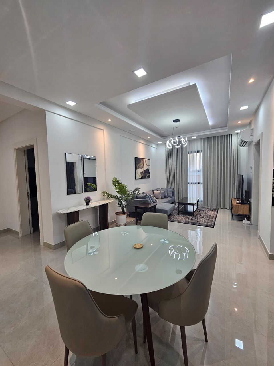 Saar, Apartments, Flats, Houses & Villas, BHD 450/month,  Furnished,  2 BR,  Modern & LuxuryApartment For Rent In Saar
