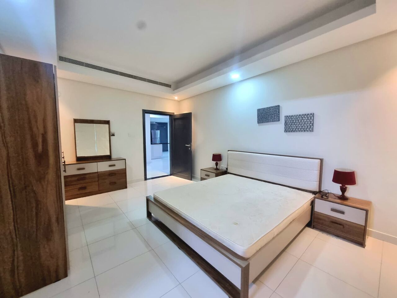 Amwaj Islands, Apartments, Flats, Houses & Villas, BHD 350/month,  Furnished,  2 BR,  120 Sq. Meter,  Lower Floor 2 BR FF Apartment With Balcony & WIFI For Rent