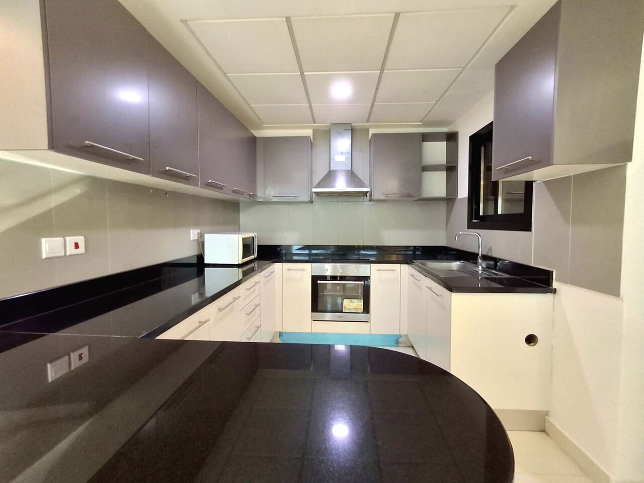 Amwaj Islands, Apartments, Flats, Houses & Villas, BHD 350/month,  Furnished,  2 BR,  110 Sq. Meter,  Beautiful & Lower Floor 2 BR FF Apartment With Balcony