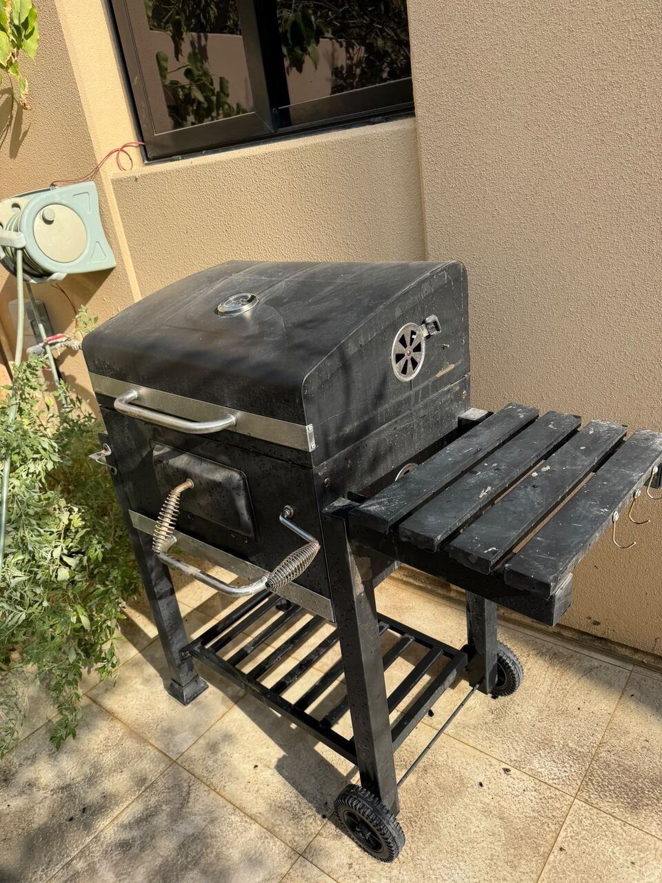 Riyadh, Furniture, SAR 300,  Babrbecue Grill With Protective Cover