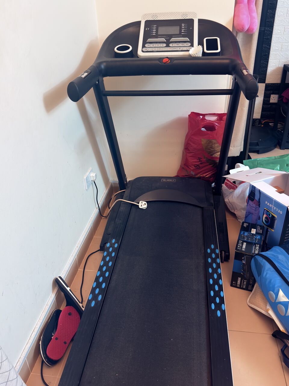 Manama, Health & Beauty Items, BHD 200,  Treadmill For Sale Heavy Duty  Expat Leaving Urgent Sale In Good Condition As New