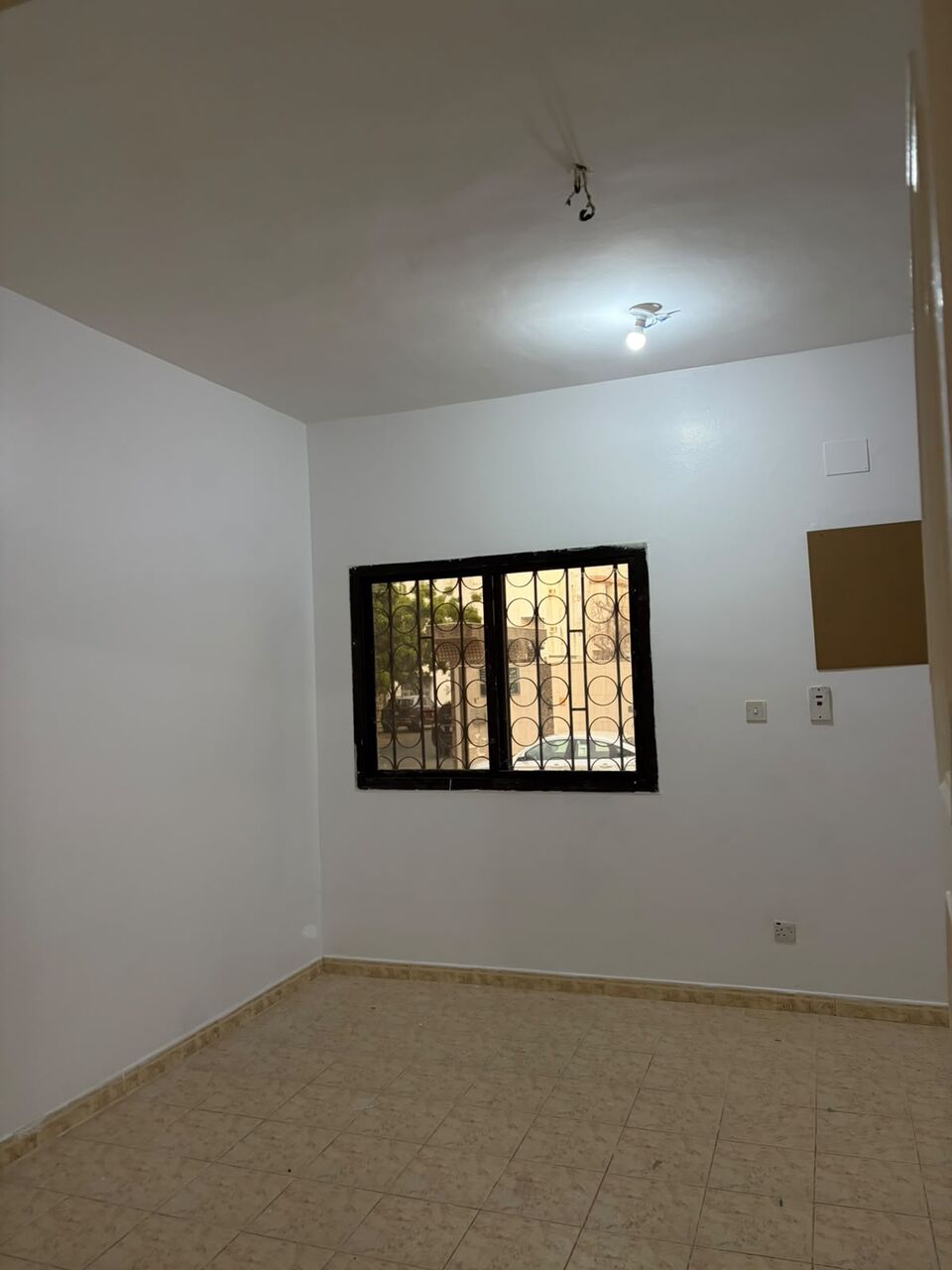Jeddah, Apartments, Flats, Houses & Villas, 4 BR,  Apartment For Rent In Al Faisaliyah, Jeddah &ndash; Prime Location