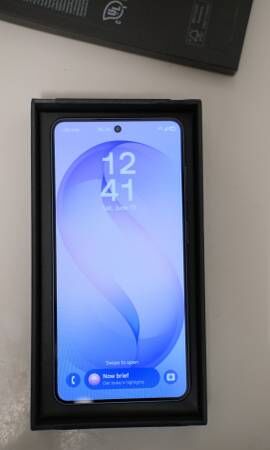 London, Mobile Phones, GBP 3700,  Sell Brand New, Factory Sealed Samsung Galaxy S26 (SM-S942W) Canadian Model In Cobalt Viol