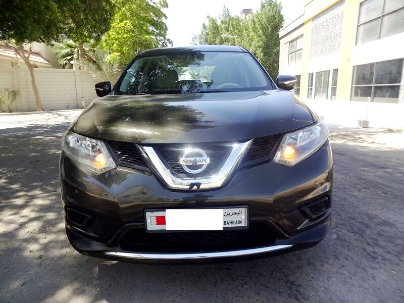 Manama, Vehicles, Cars & Trucks , BHD 4400,  Nissan X-Trail,  2017,  Automatic,  98000 KM,  Nissan Xtrial - 2.5Ltrs, Mid-Option , Very Clean, Very Urgent Sale