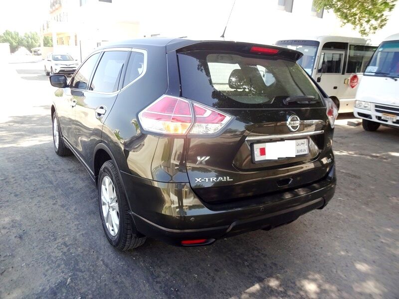 Manama, Vehicles, Cars & Trucks , BHD 4400,  Nissan X-Trail,  2017,  Automatic,  98000 KM,  Nissan Xtrial - 2.5Ltrs, Mid-Option , Very Clean, Very Urgent Sale