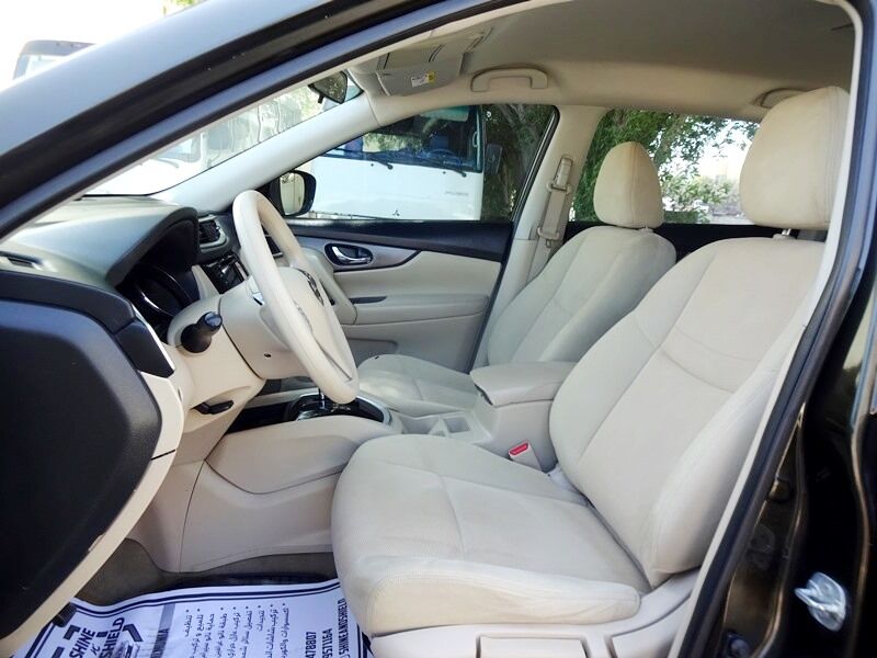 Manama, Vehicles, Cars & Trucks , BHD 4400,  Nissan X-Trail,  2017,  Automatic,  98000 KM,  Nissan Xtrial - 2.5Ltrs, Mid-Option , Very Clean, Very Urgent Sale