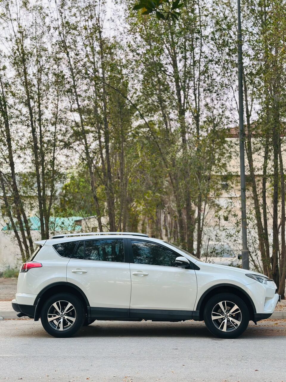 Segaya, Vehicles, Cars & Trucks , BHD 4950,  Toyota RAV4,  2016,  Automatic,  99000 KM,    MODEL WITH 1 YEAR PASSING AND INSURANCE CALL OR WHATSAPP ON 35400768 ,336