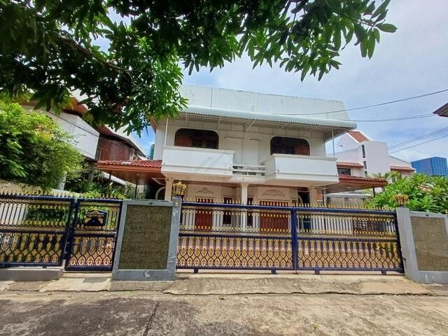 Bangkok, Real Estate For Sale, THB 26500000,  6 BR,  75 Sq. Feet,  HS 2007 2-story Detached House For Sale, 75 Sq M., 8 Bedrooms, Ari Area, Phahonyothin,