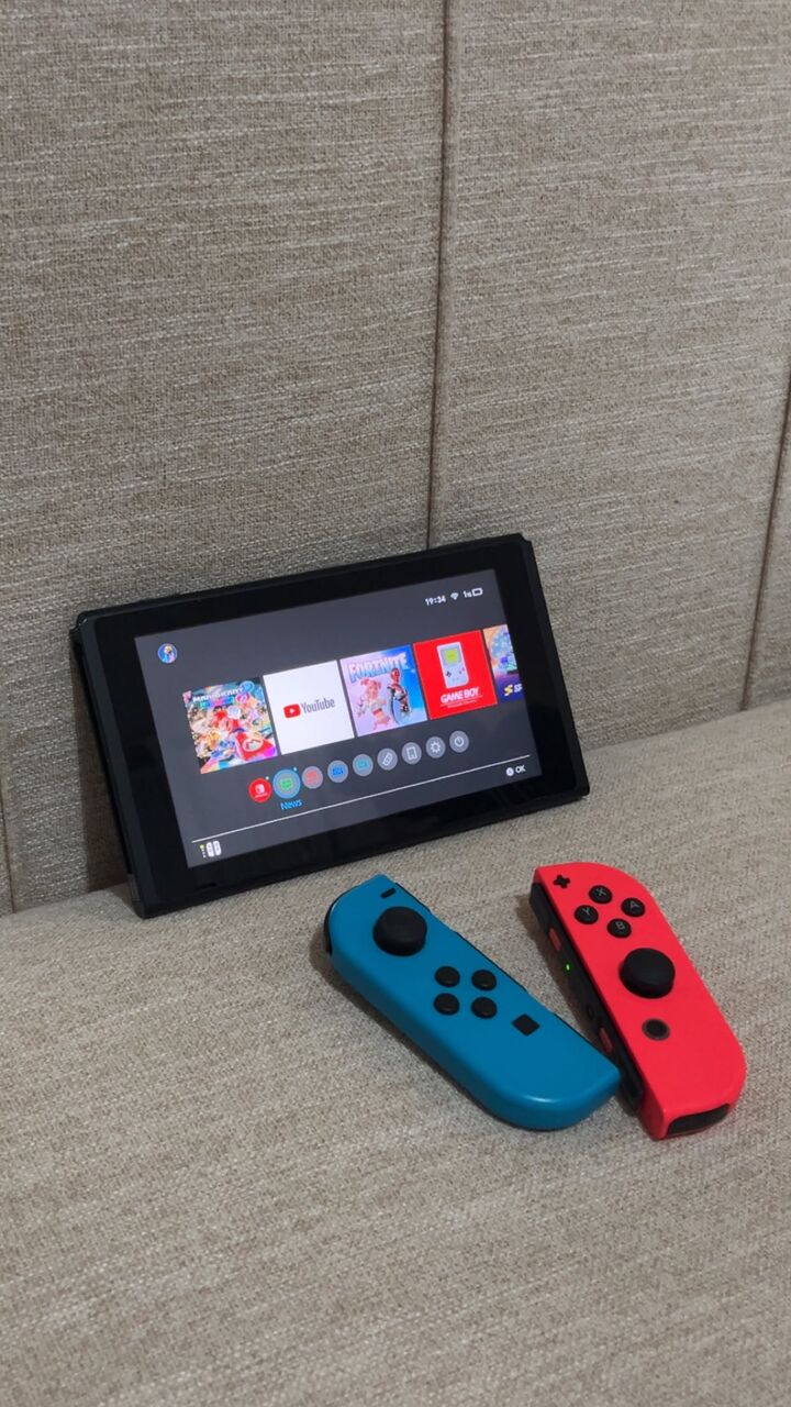 Al Khobar Al Shamalia, Video Games, SAR 1000,  Nintendo Switch V2 &ndash; Like New &ndash; Complete Set