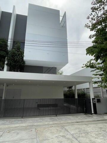 Bangkok, Villas, THB 95000,  41 Sq. Feet,  HR 10290 Home Office For Rent, 3.5 Floors, Corner Unit, 270 Sq M., Akin Vibhavadi,