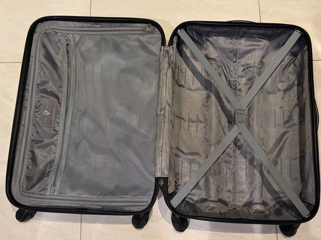 Riyadh, Purses & Wallets, SAR 60,  Heys 22 Inch Suitcase