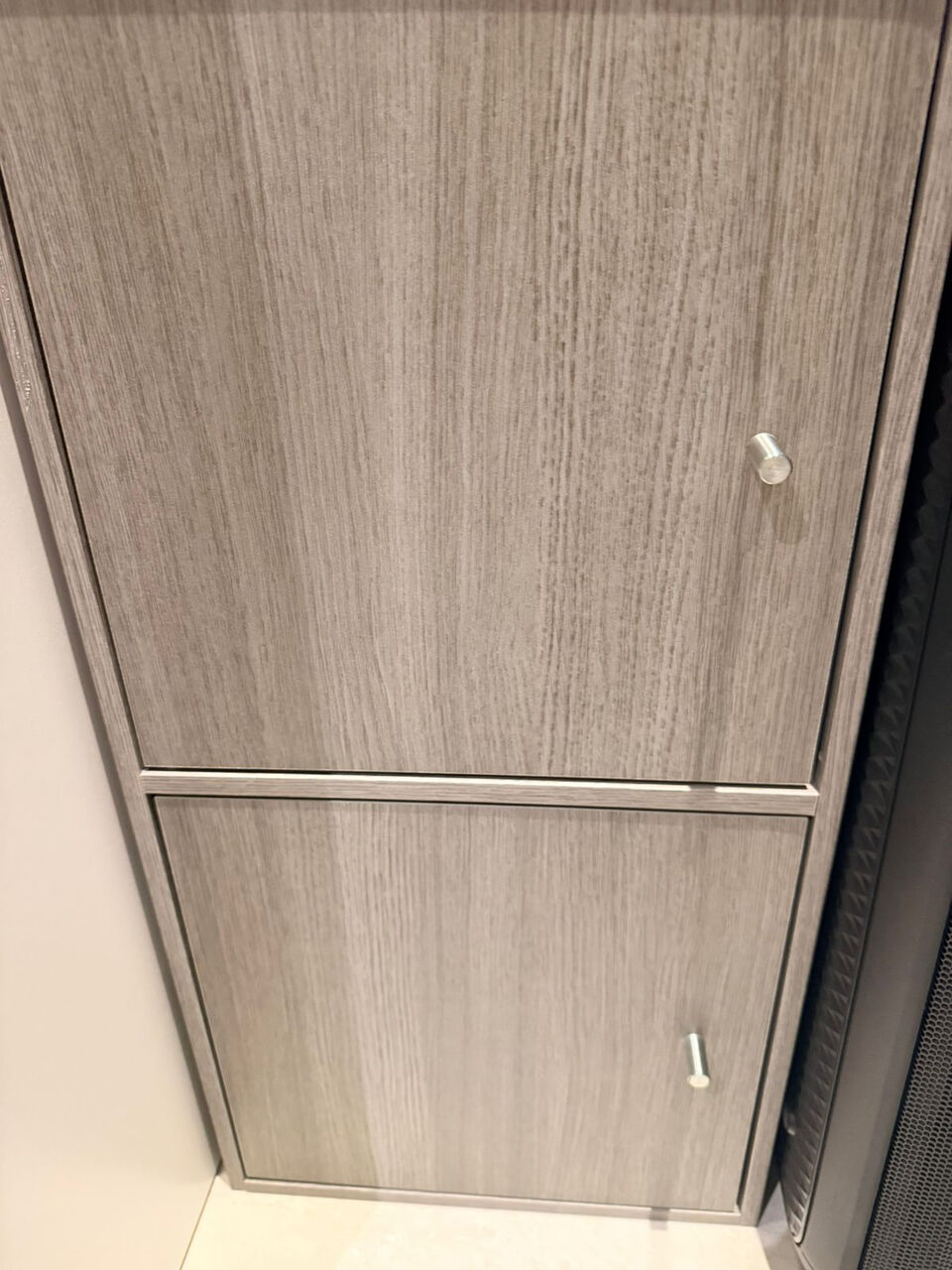 Riyadh, Furniture, SAR 40,  2 Tier Shelf Withdrawal Door