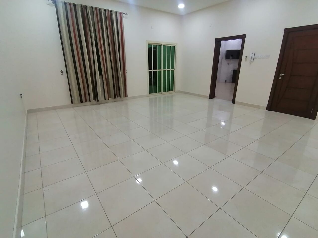 Manama, Apartments, Flats, Houses & Villas, 2 BR,  Residential Apartment For Rent In Al-Markh,