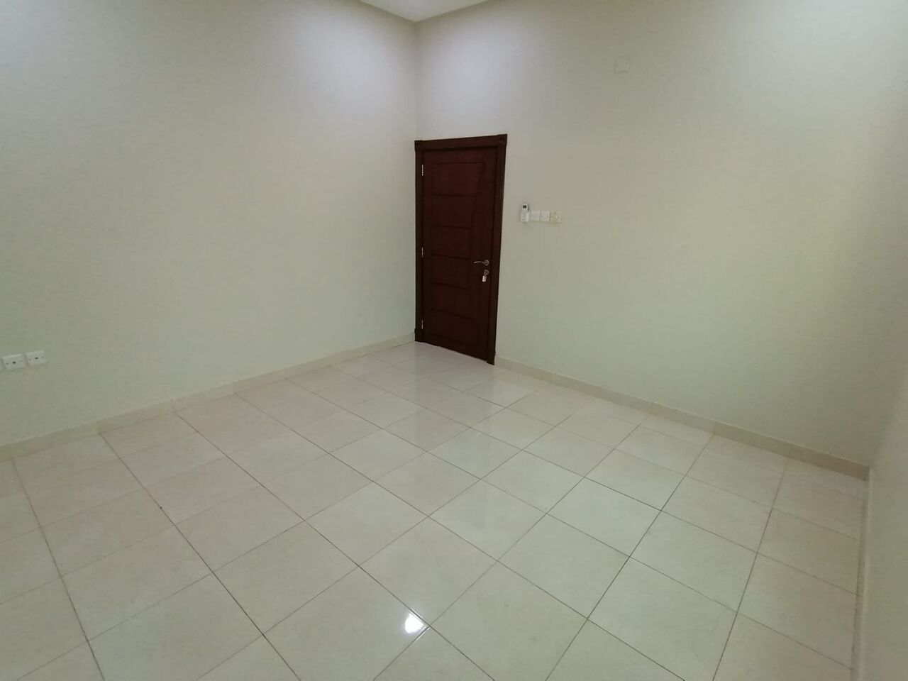Manama, Apartments, Flats, Houses & Villas, 2 BR,  Residential Apartment For Rent In Al-Markh,