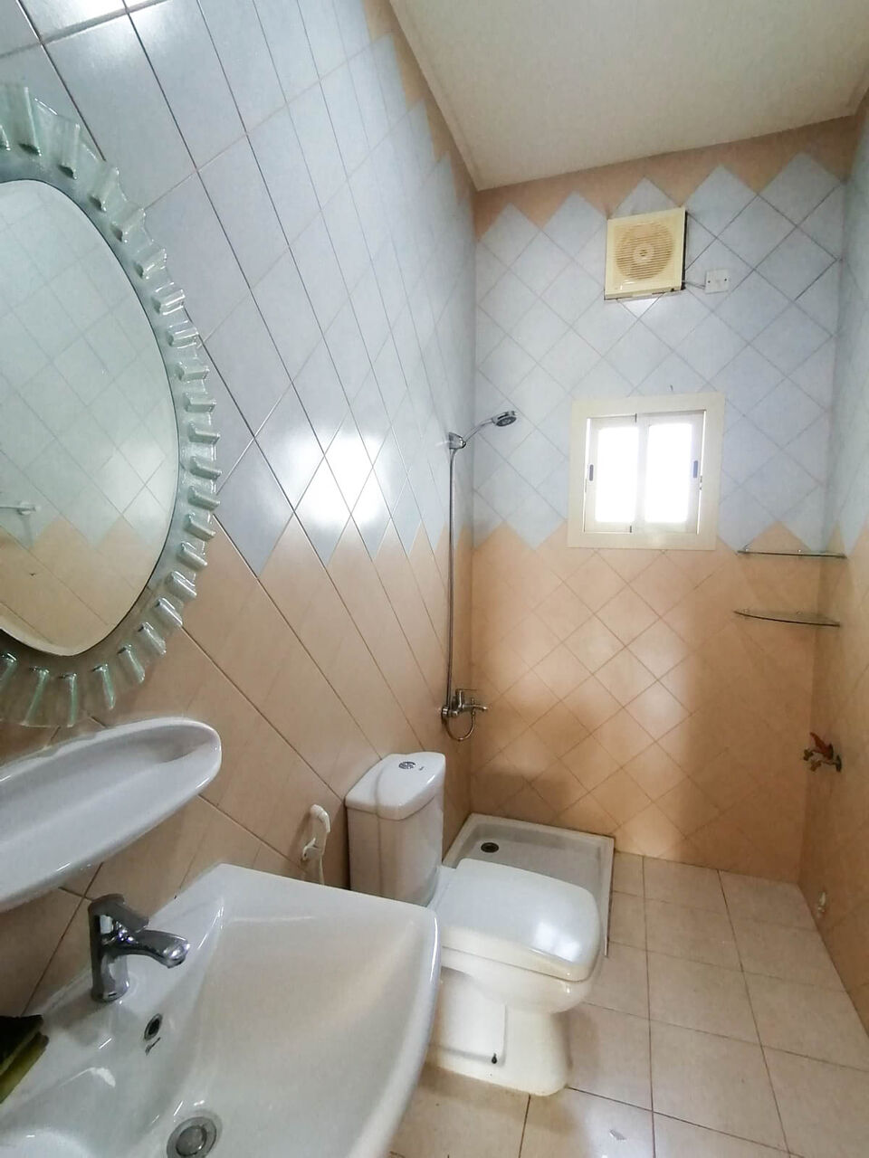 Manama, Apartments, Flats, Houses & Villas, 2 BR,  Residential Apartment For Rent In Al-Markh,