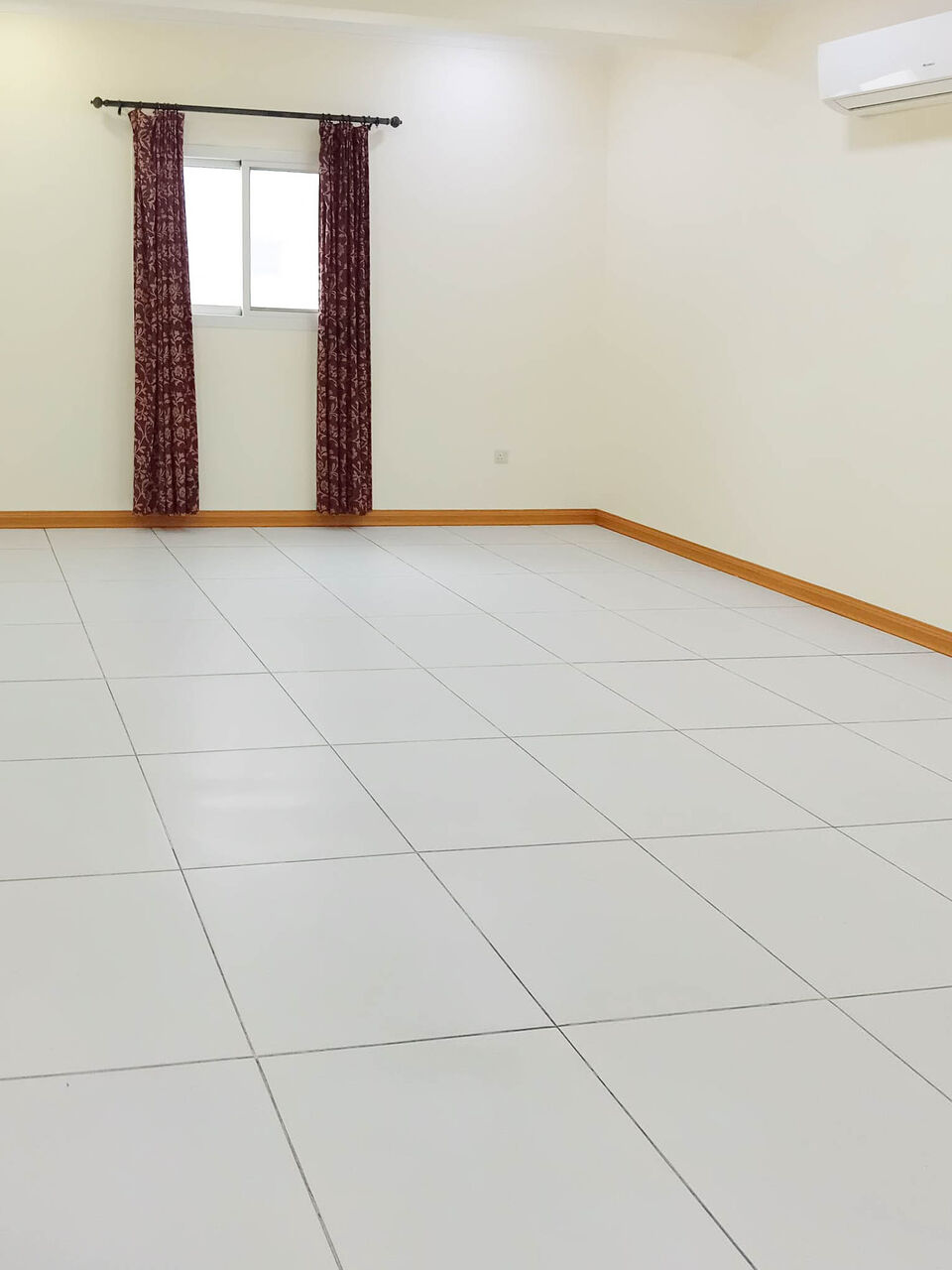 Tubli, Apartments, Flats, Houses & Villas, BHD 200/month,  For Rent A Semi-furnished Apartment In Tubli Area .
