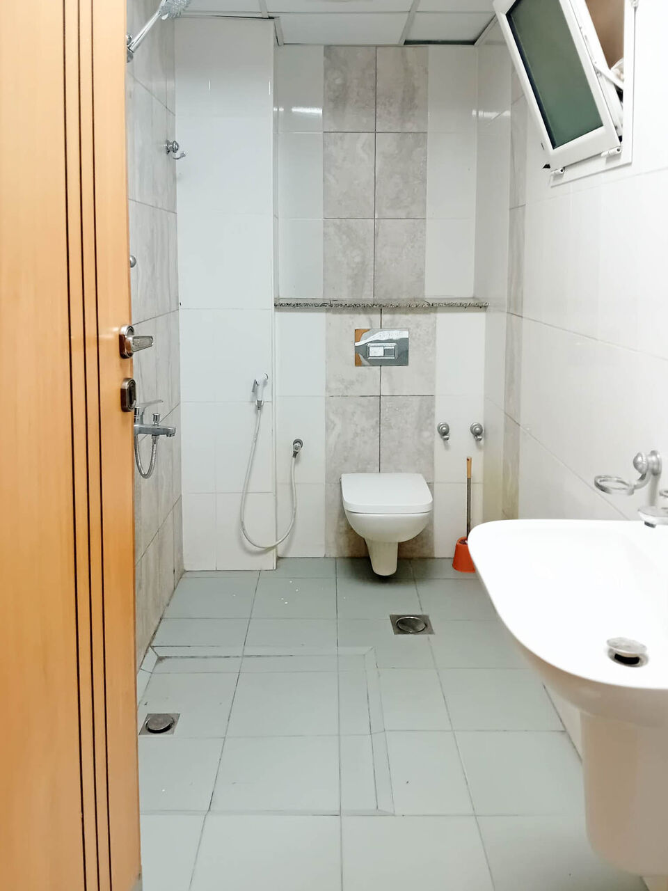 Tubli, Apartments, Flats, Houses & Villas, BHD 200/month,  For Rent A Semi-furnished Apartment In Tubli Area .