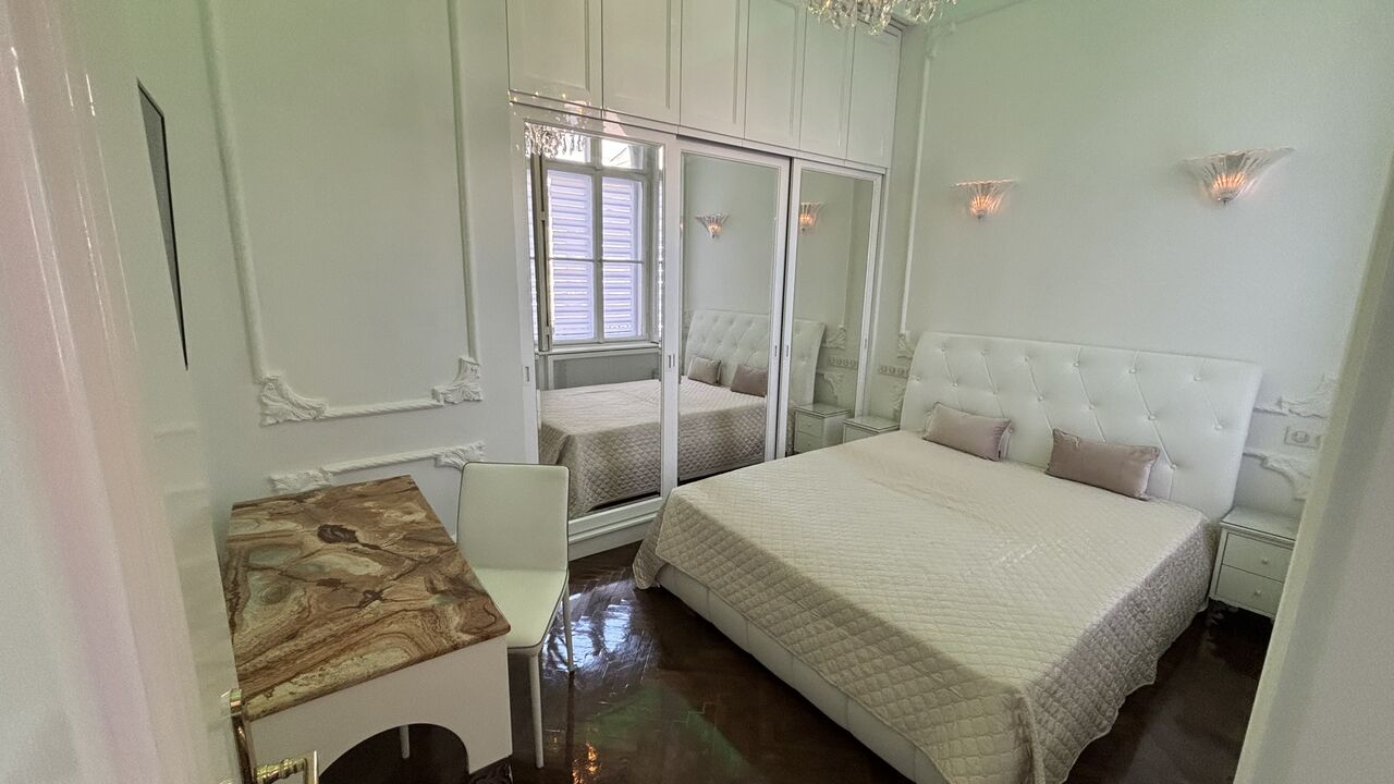 Budapest, Apartments, Flats, Houses & Villas, EUR 2500/month,  Furnished,  3 BR,  114 Sq. Meter,  Exclusive 114 M² Luxury Apartment For Rent On Andrássy Avenue In The Callas House