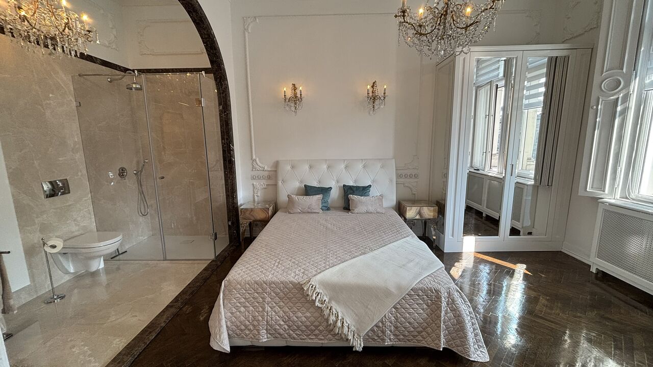 Budapest, Apartments, Flats, Houses & Villas, EUR 2500/month,  Furnished,  3 BR,  114 Sq. Meter,  Exclusive 114 M² Luxury Apartment For Rent On Andrássy Avenue In The Callas House