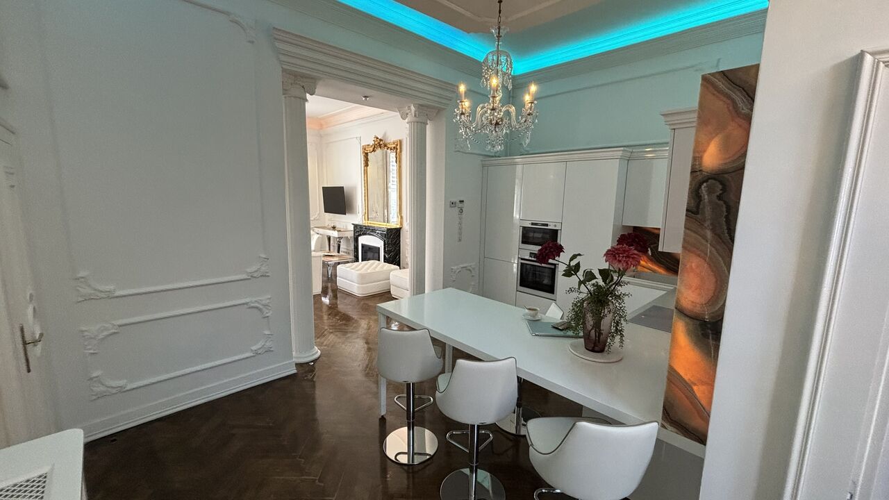 Budapest, Apartments, Flats, Houses & Villas, EUR 2500/month,  Furnished,  3 BR,  114 Sq. Meter,  Exclusive 114 M² Luxury Apartment For Rent On Andrássy Avenue In The Callas House