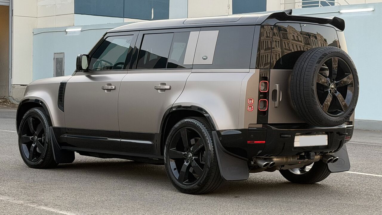 Jeddah, Items Wanted, 2023 Land Rover Defender 110 V8 Supercharged