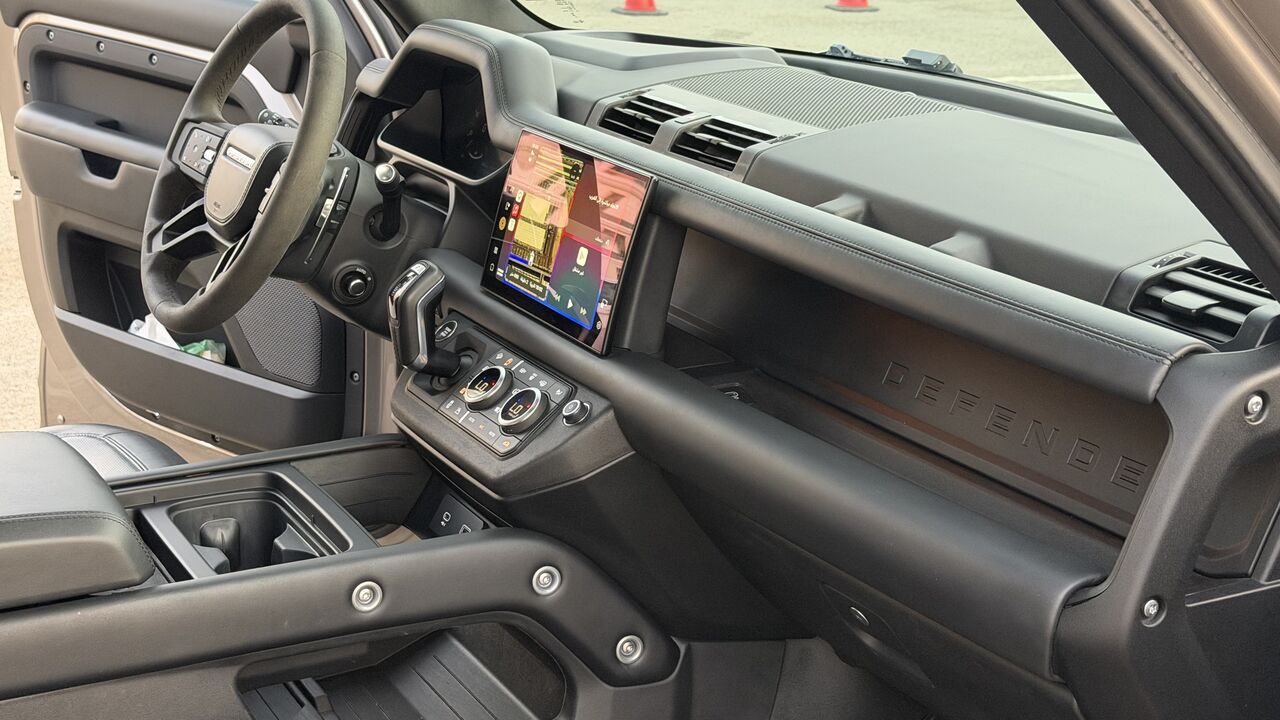 Jeddah, Items Wanted, 2023 Land Rover Defender 110 V8 Supercharged