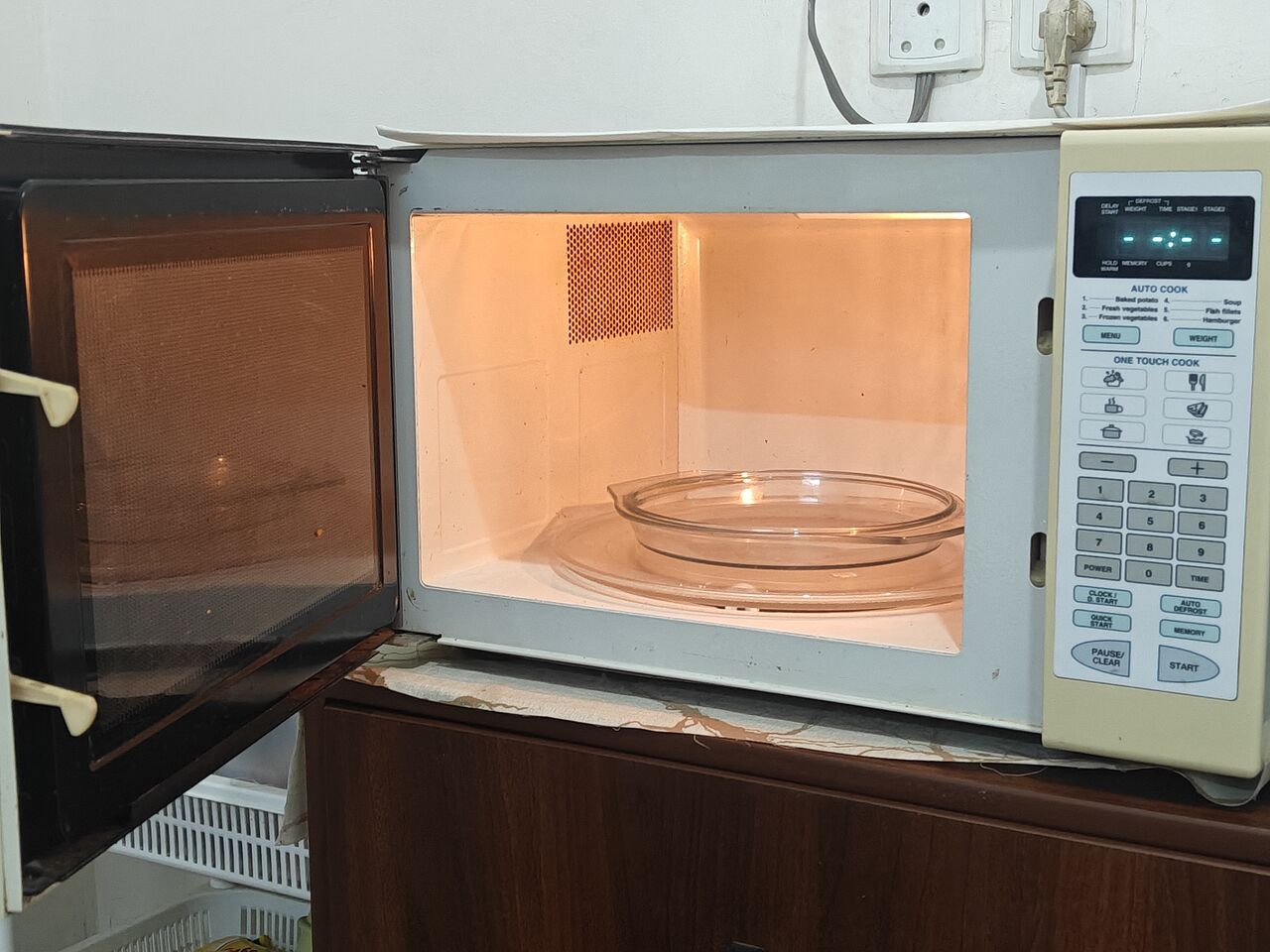 Al Ajwad, Appliances, SAR 199,  Falcon Microwave Oven