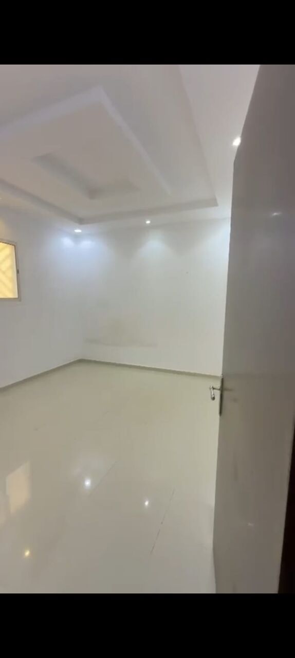 Al Rawdah, Apartments, Flats, Houses & Villas, SAR 35000/year,  3 BR,  Family Apartment Ground Floor With AC Kitchen Installed Specious House