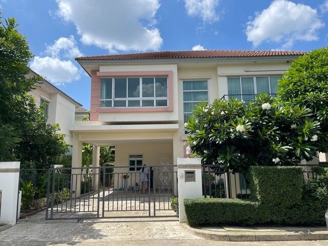 Bangkok, Villas, THB 42000,  54 Sq. Feet,  For Rent, 3 Bedrooms, 3 Bathrooms, Some Furniture. Life Bangkok Boulevard Village