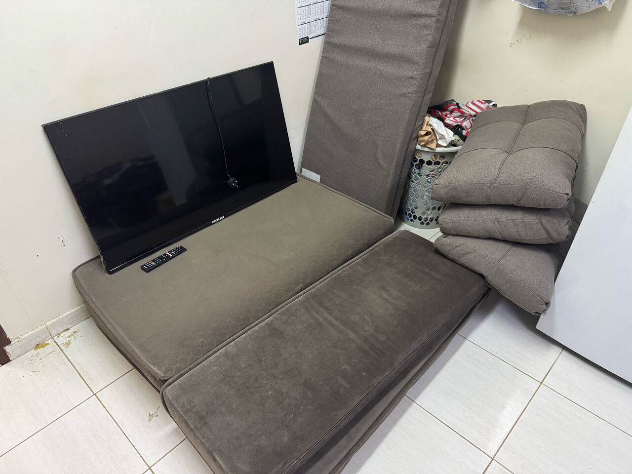 Jubail, Household Items, SAR 120,  Majlis Sofa