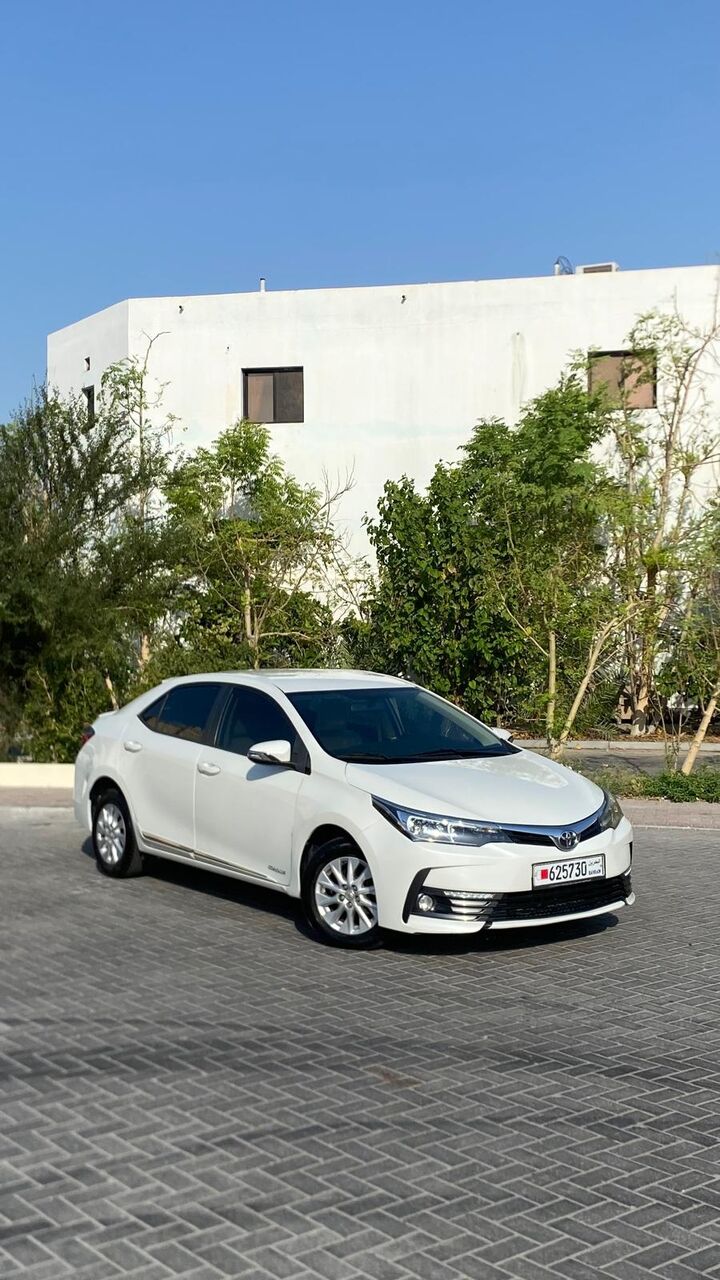 Hamad Town, Vehicles, Cars & Trucks , BHD 4100,  Toyota Corolla,  2018,  Automatic,  160000 KM,  Corolla  Neat And Clean For Sale