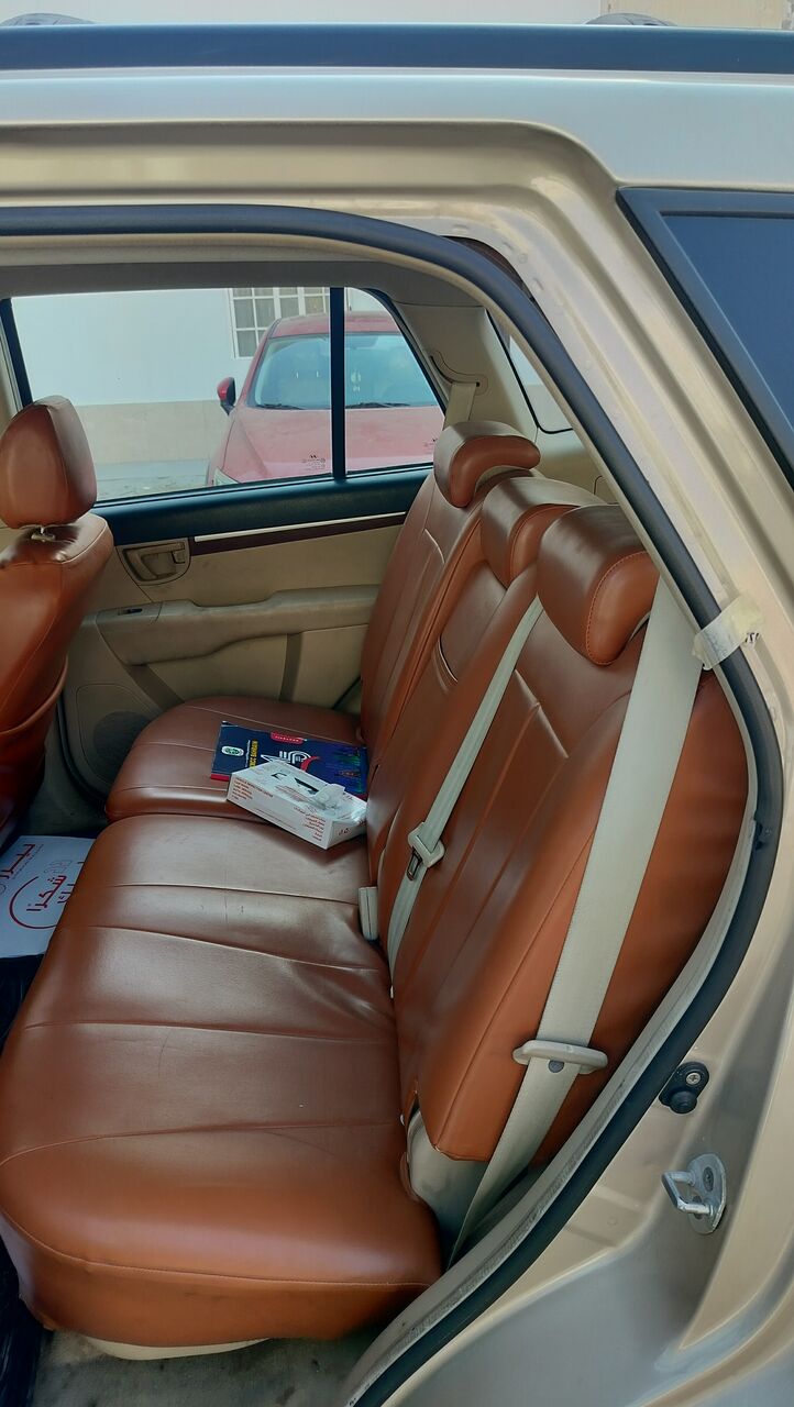 Manama, Vehicles, Cars & Trucks , BHD 1300,  Hyundai Santa Fe,  2008,  Automatic,  204567 KM,  For Sale- Hyundai Santafe Model ,  Color -Golden  Full Option, Good Condition Registra