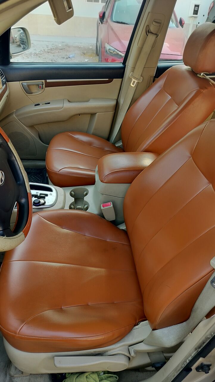 Manama, Vehicles, Cars & Trucks , BHD 1300,  Hyundai Santa Fe,  2008,  Automatic,  204567 KM,  For Sale- Hyundai Santafe Model ,  Color -Golden  Full Option, Good Condition Registra