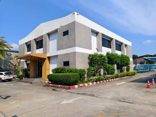 Bangkok, Villas, THB 350000,  1 Sq. Feet,  2-story Office Building For Rent, Stand Alone, 740 Sq M., Prime Location, Next To