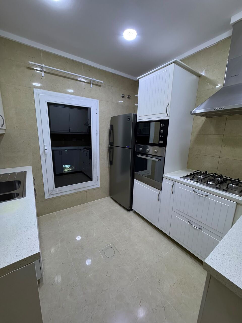 Kuwait City, Apartments, Flats, Houses & Villas, KWD 565/month,  3 BR,  For Rent: Semi-furnished Apartment In Hawally, 3 Master Bedrooms