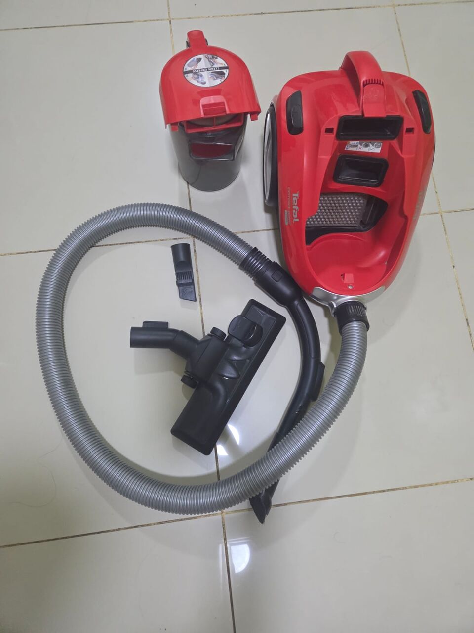 Riyadh, Appliances, SAR 175,  Tefal Compact Power Cyclonic Vacuum Cleaner
