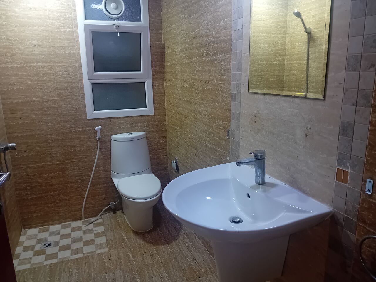 Adliya, Apartments, Flats, Houses & Villas, 2 BR,  Adliya, 2 Bed Room F.f Flat For Rent Inclusive
