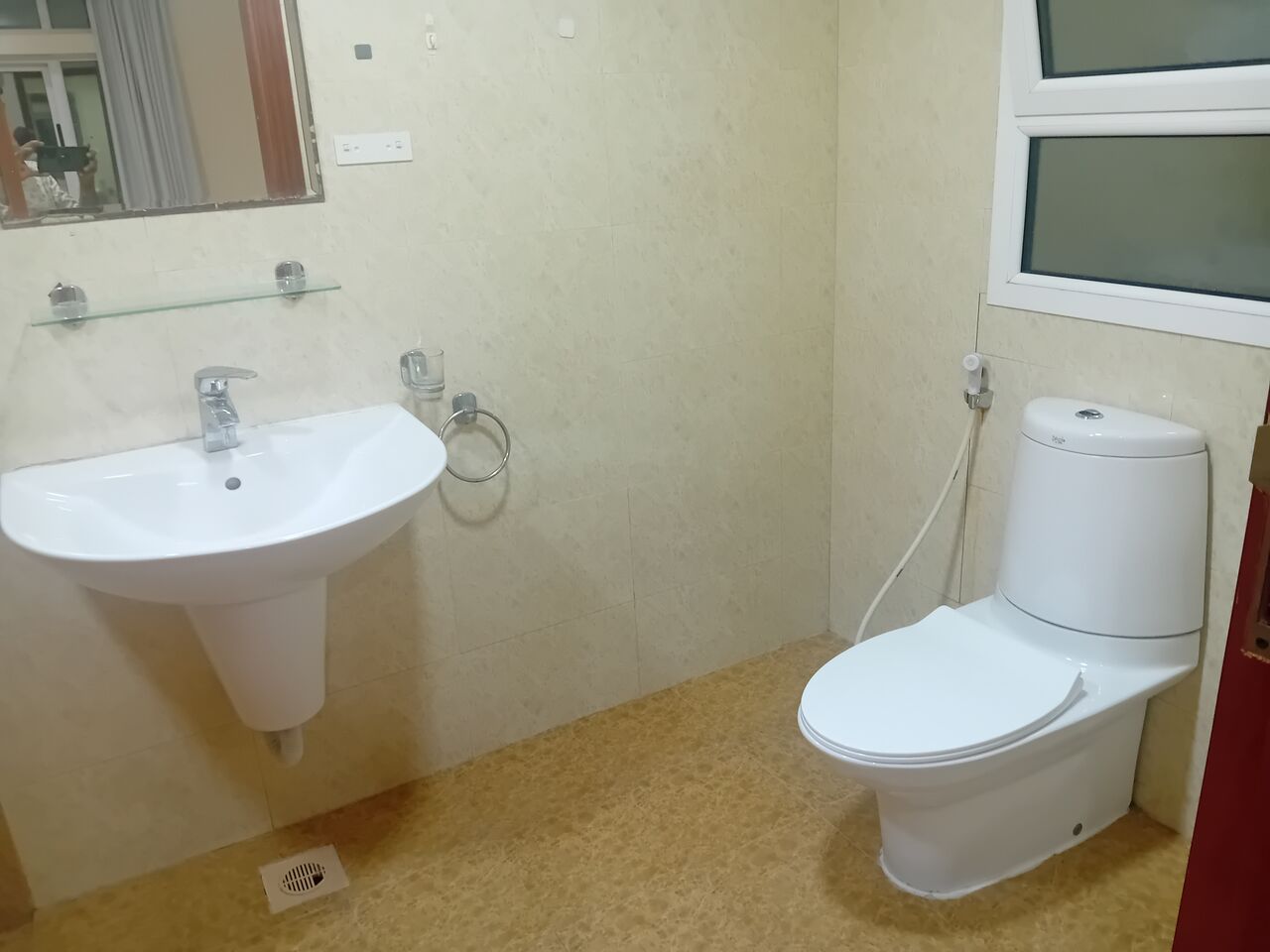 Adliya, Apartments, Flats, Houses & Villas, 2 BR,  Adliya, 2 Bed Room F.f Flat For Rent Inclusive