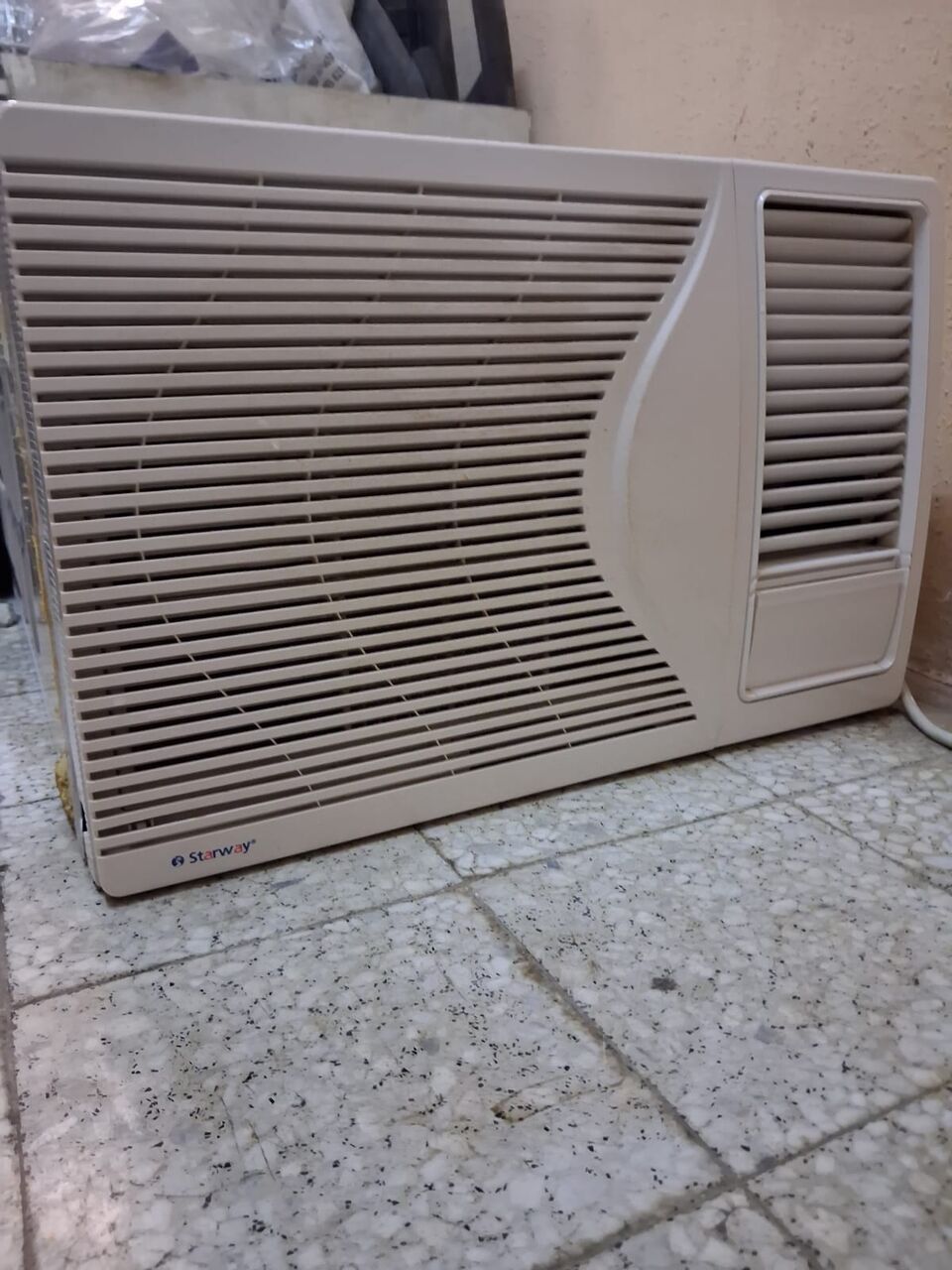 Riyadh, Air Conditioners, SAR 750,  Starway 24 H/C Window Ac 2 Ton