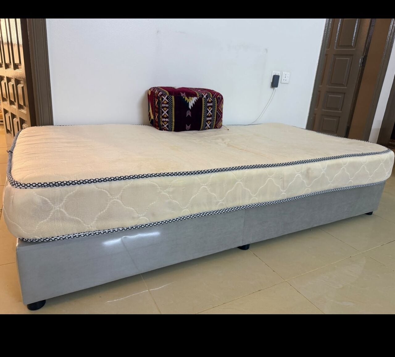 Al Malaz, Furniture, SAR 950,  I Am Selling The Below Furniture Items At A Low Price