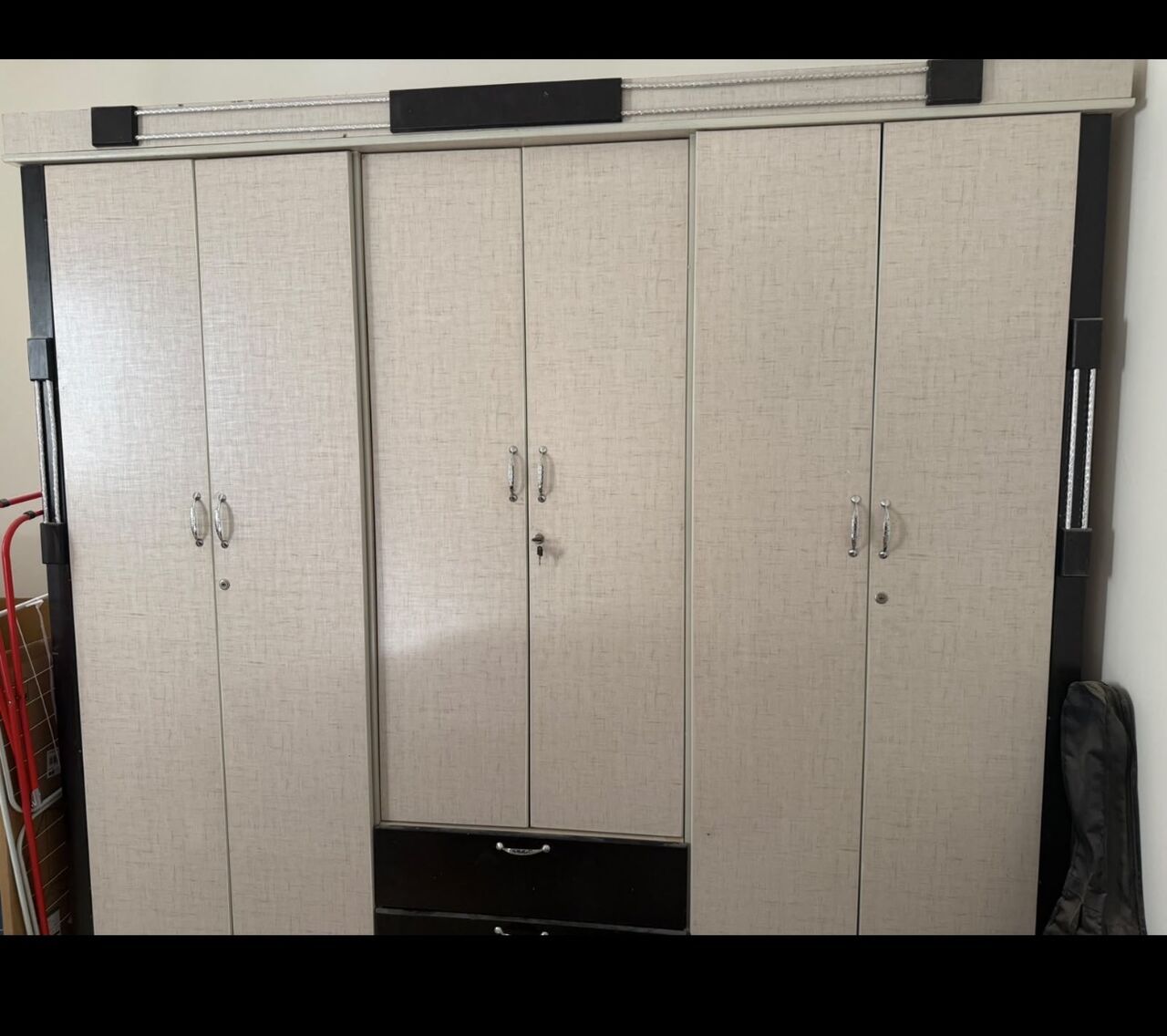Al Malaz, Furniture, SAR 950,  I Am Selling The Below Furniture Items At A Low Price
