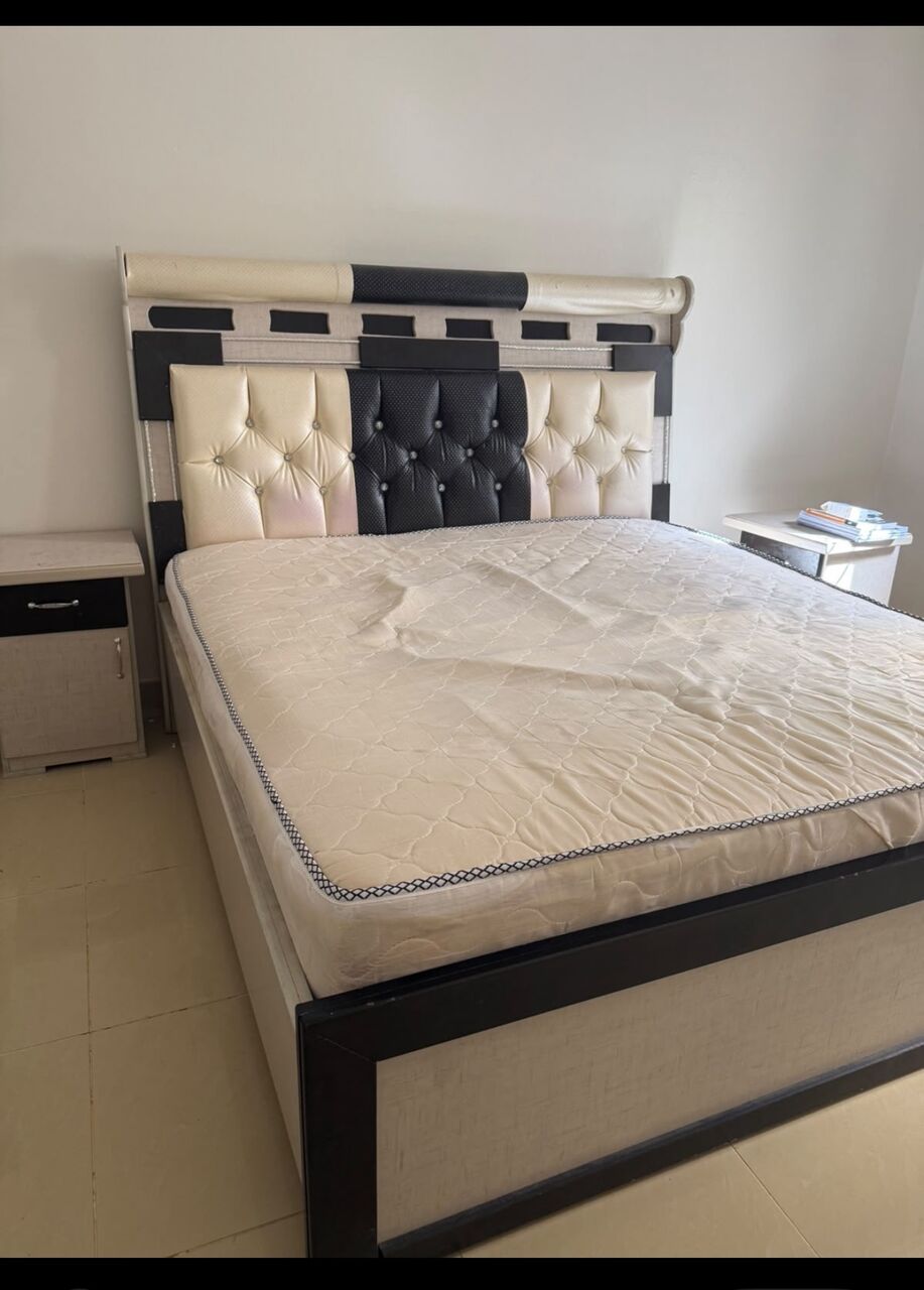 Al Malaz, Furniture, SAR 950,  I Am Selling The Below Furniture Items At A Low Price