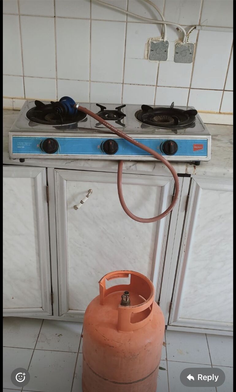 Al Malaz, Furniture, SAR 950,  I Am Selling The Below Furniture Items At A Low Price