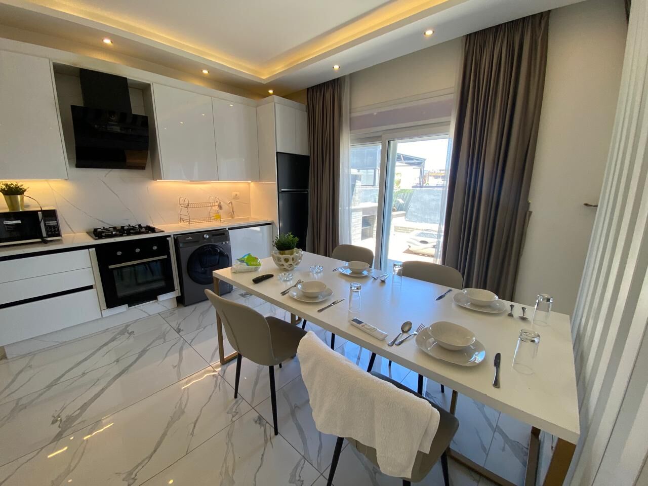 Amman, Apartments, Flats, Houses & Villas, JOD 12000/year,  Furnished,  1 BR,  7 Sq. Meter,  Rooftop Apartment For Rent