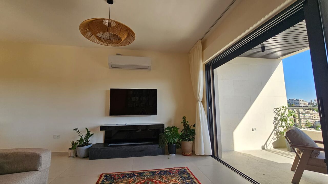 Amman, Apartments, Flats, Houses & Villas, JOD 16000/year,  Furnished,  2 BR,  139 Sq. Meter,  Furnished Apartment For Rent